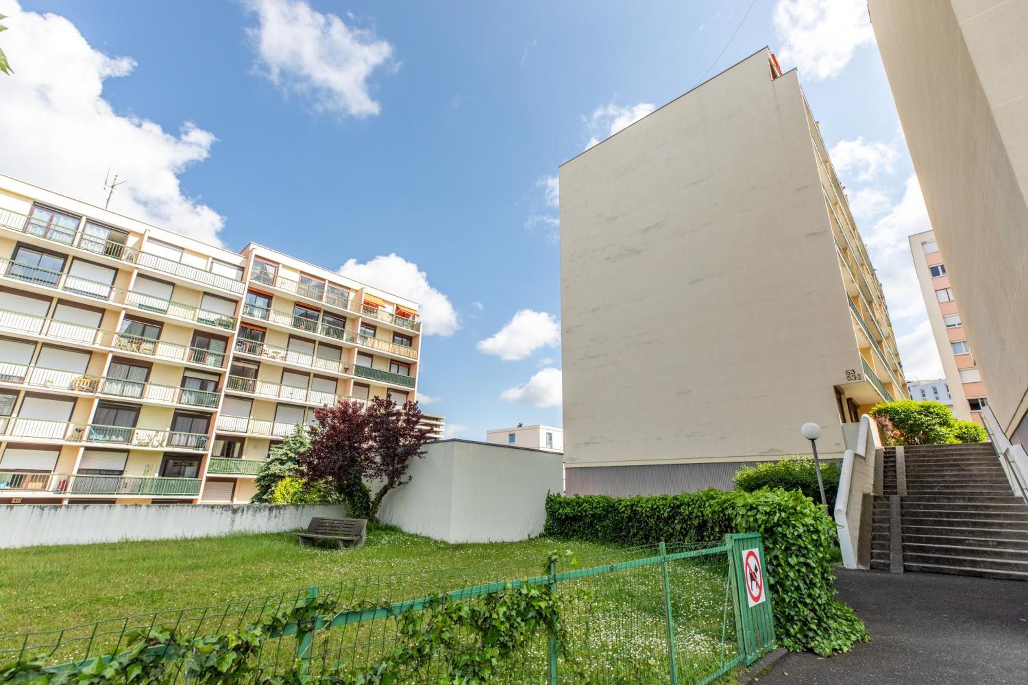 *Cocoon Area* Confort & Parking Clermont-Ferrand Bagian luar foto