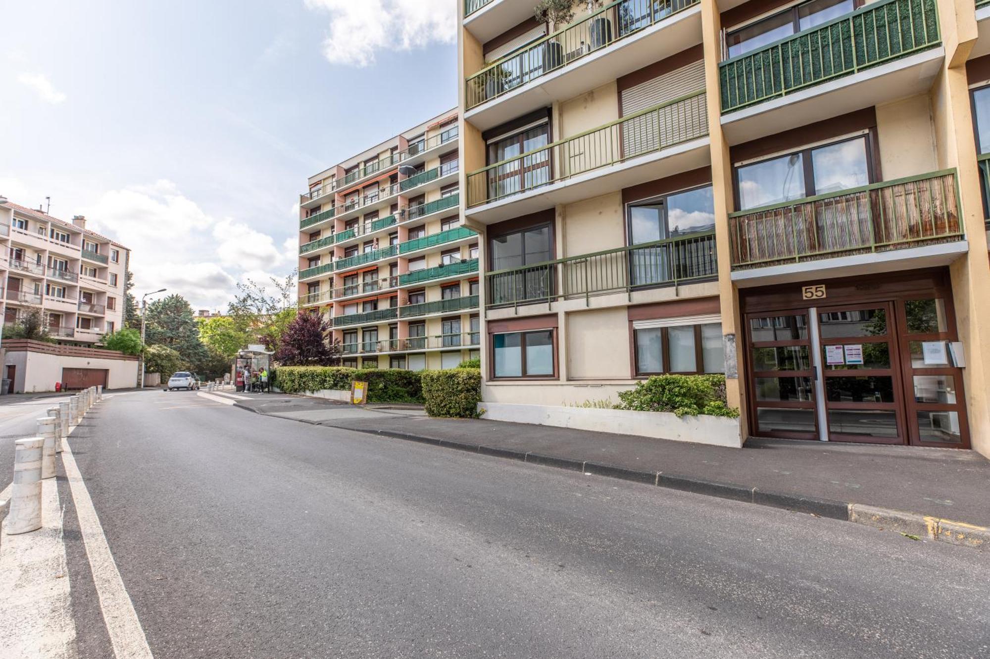 *Cocoon Area* Confort & Parking Clermont-Ferrand Bagian luar foto